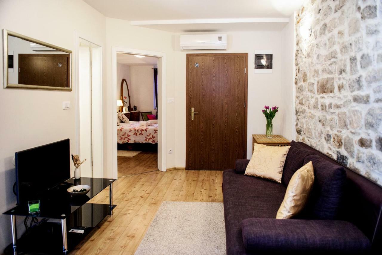 Apartment Peristil Cardo Split Exteriör bild
